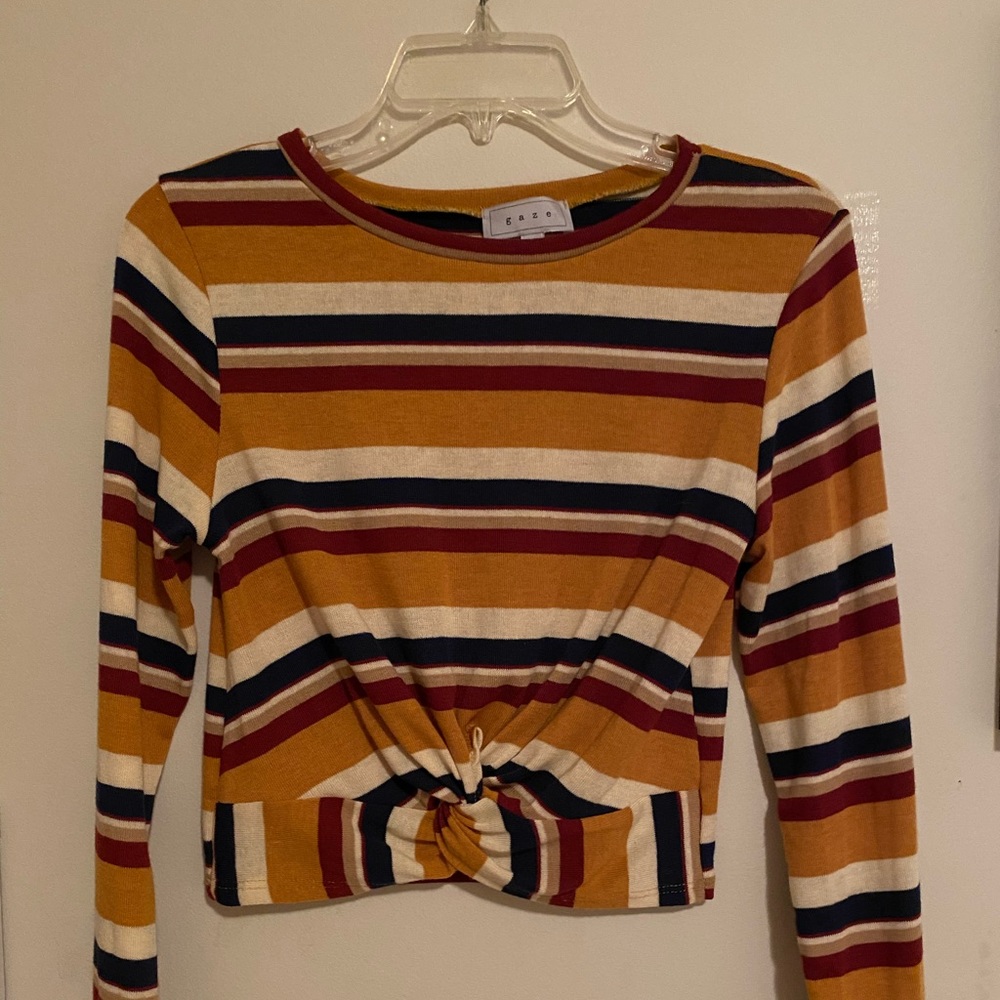 Long sleeve crop top